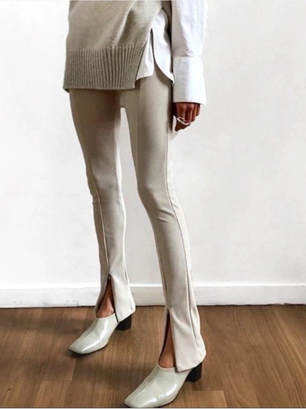 The Frankie Shop Reya Flare Leggings - L